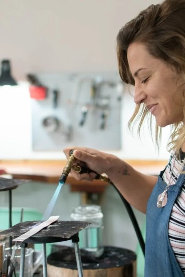 Aprende las Técnicas Básicas de Joyería Artesanal: Tu Primer Paso para Crear Joyas Únicas
